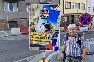 Pouliční závod ve skateboardingu ve Vršovicích budí mezi místními vášně - Novinky